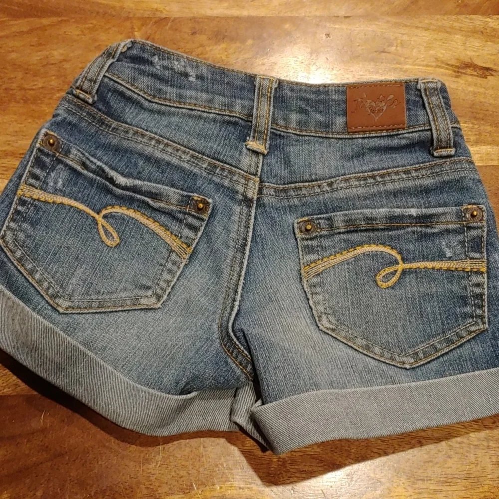 Justice bottom pair